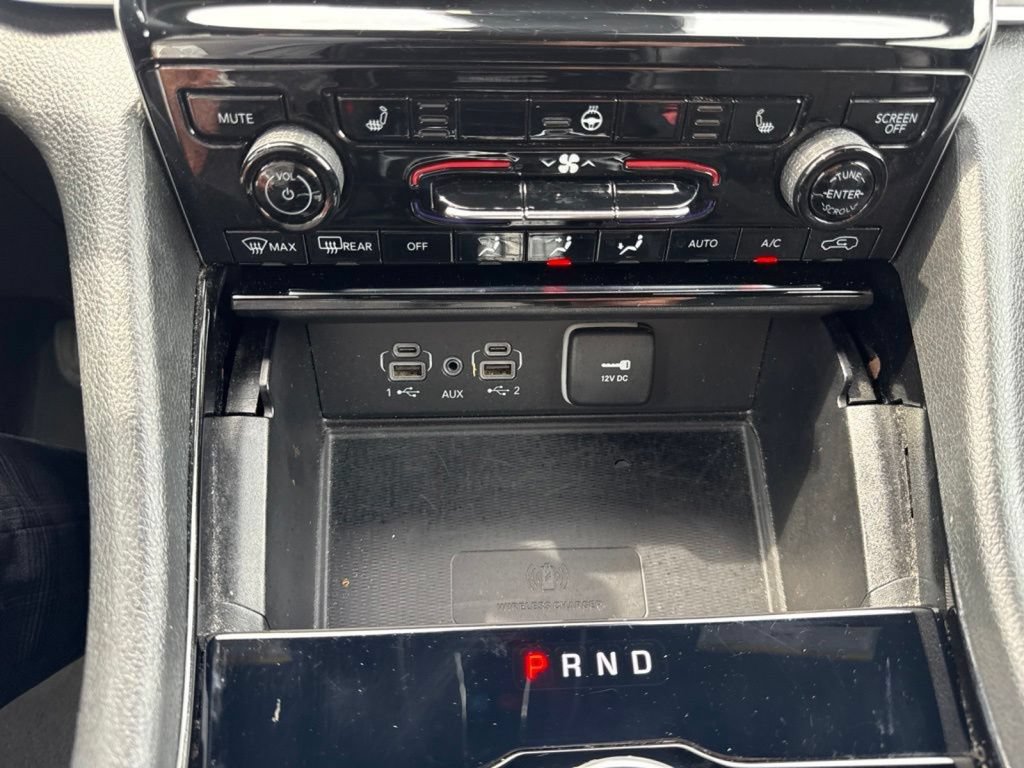 Used 2023 Jeep Grand Cherokee Altitude AWD/4WD image 25