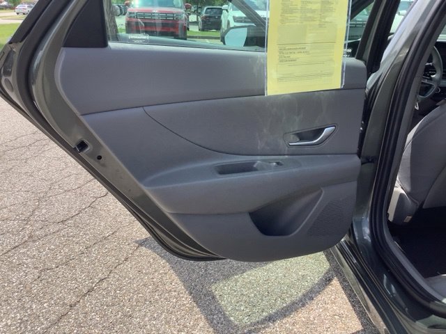 Certified 2024 Hyundai Elantra SEL FWD image 13