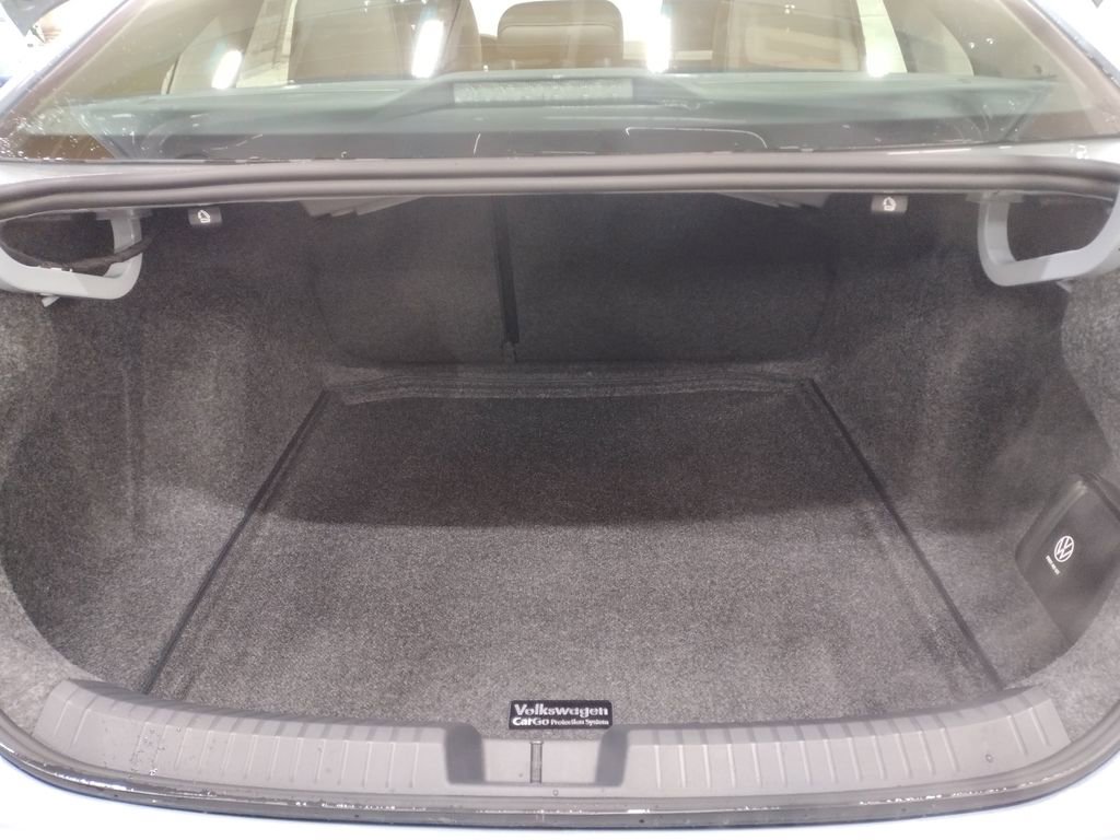 New 2026 Volkswagen Jetta SE image 14