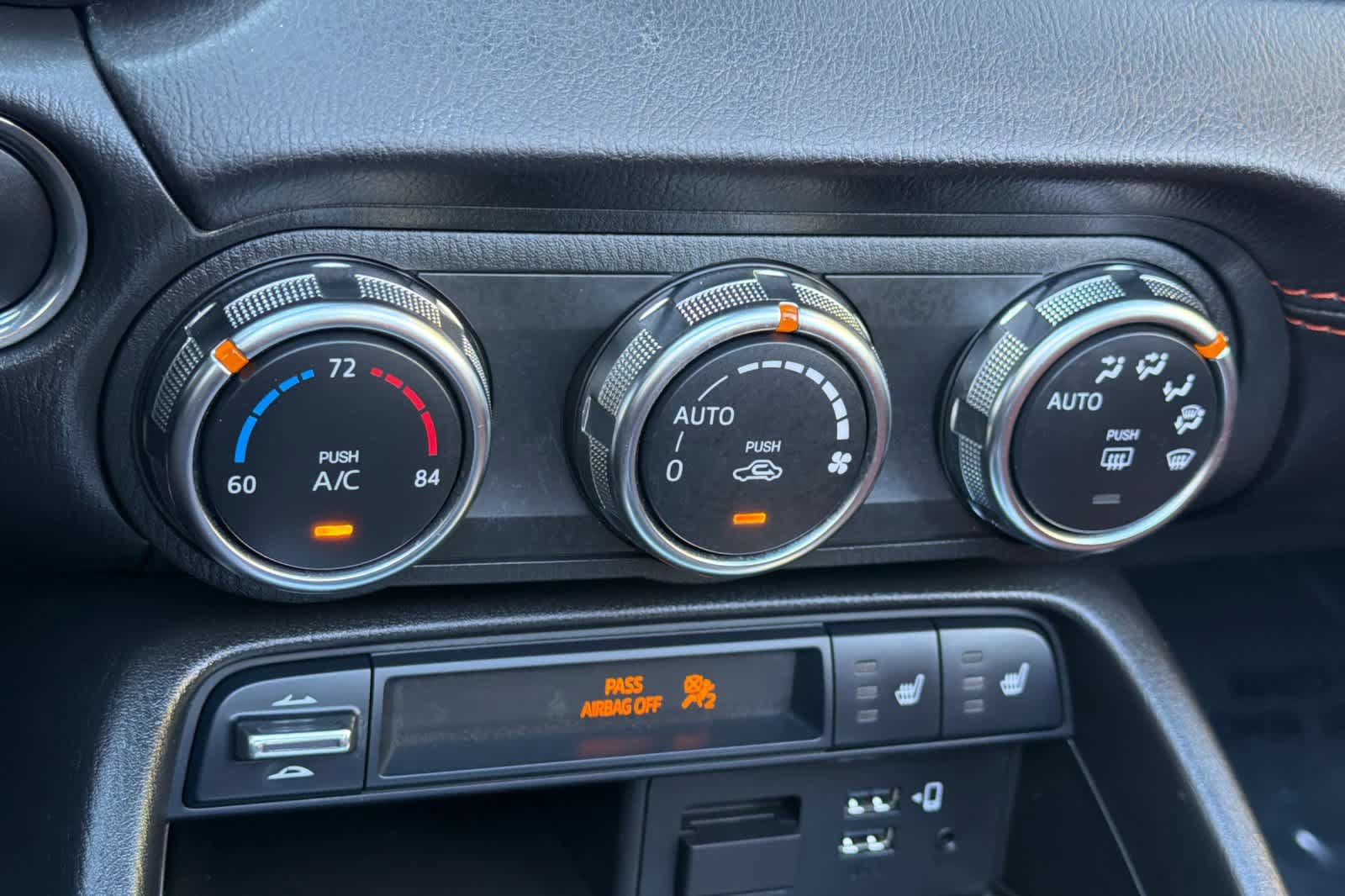 Used 2022 MAZDA MX-5 Miata RF Grand Touring RWD image 19