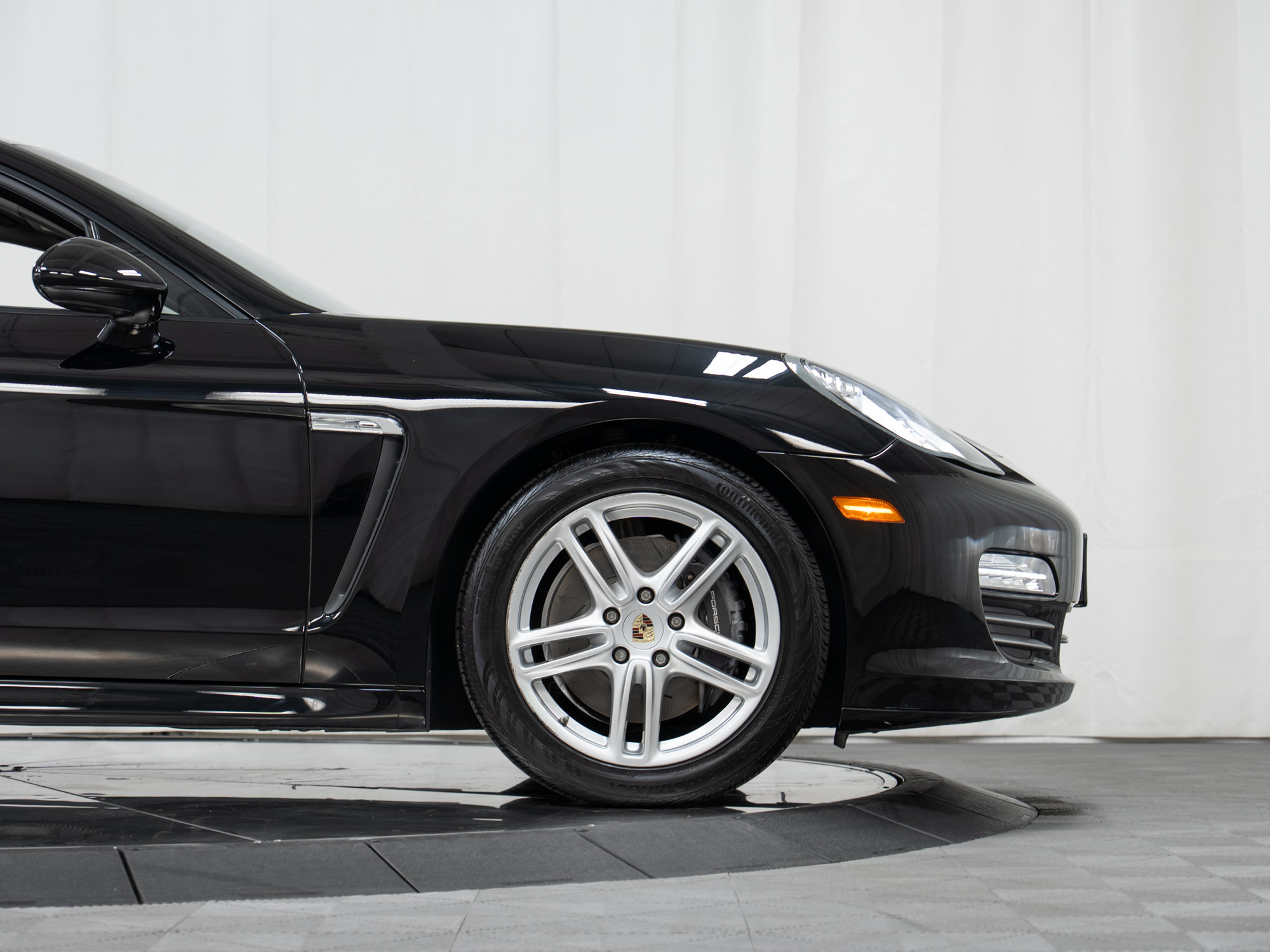 Used 2011 Porsche Panamera 4 AWD/4WD image 11