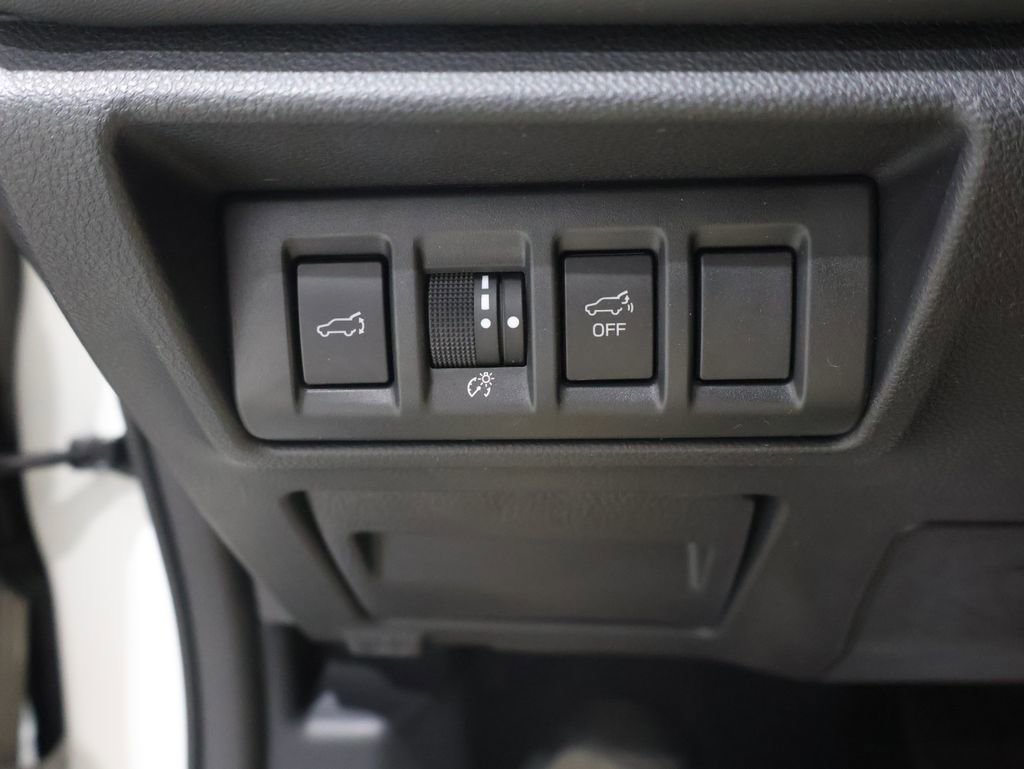 Used 2023 Subaru Outback Limited image 31