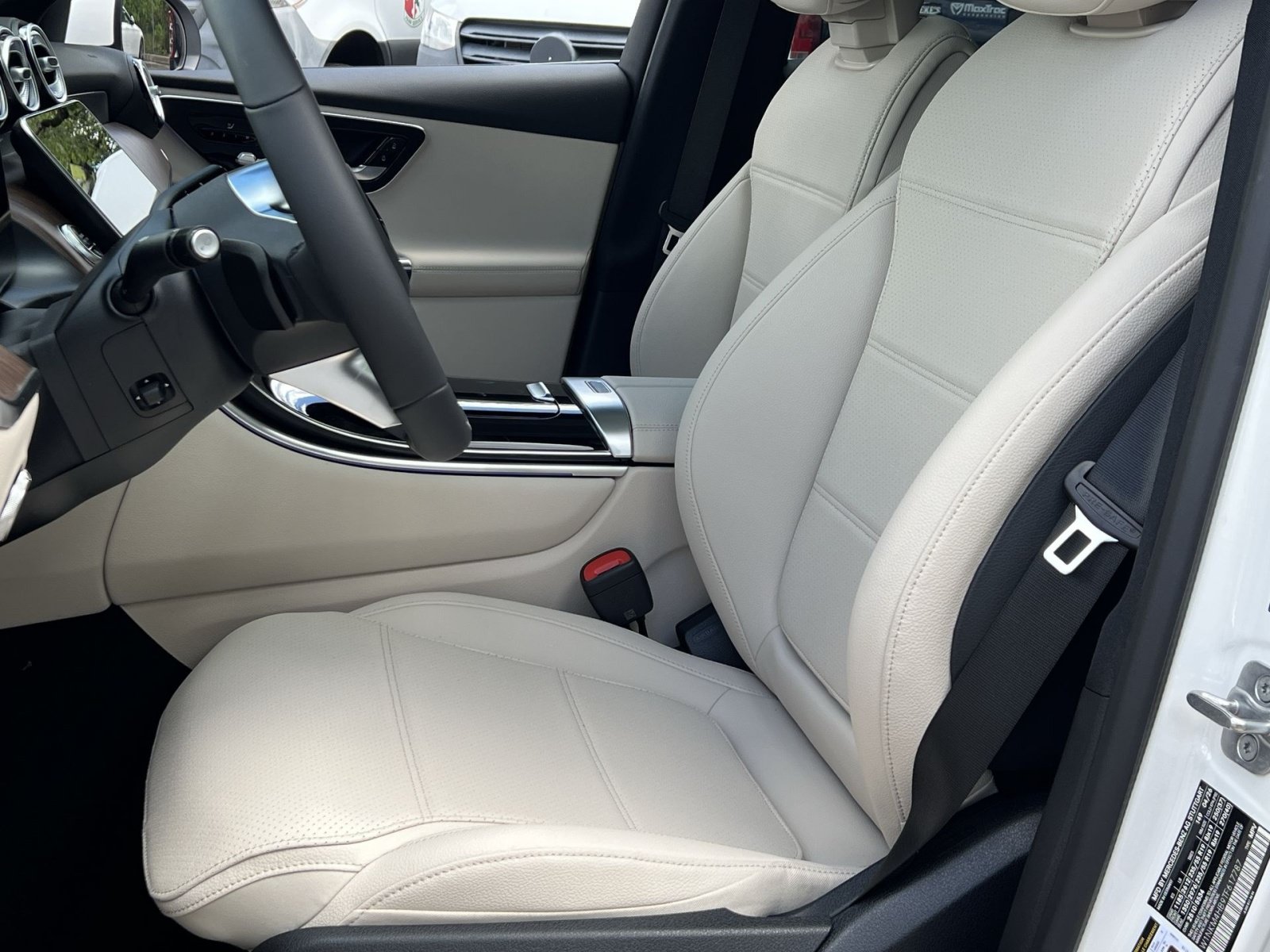 New 2026 Mercedes-Benz GLC 300 4MATIC image 18