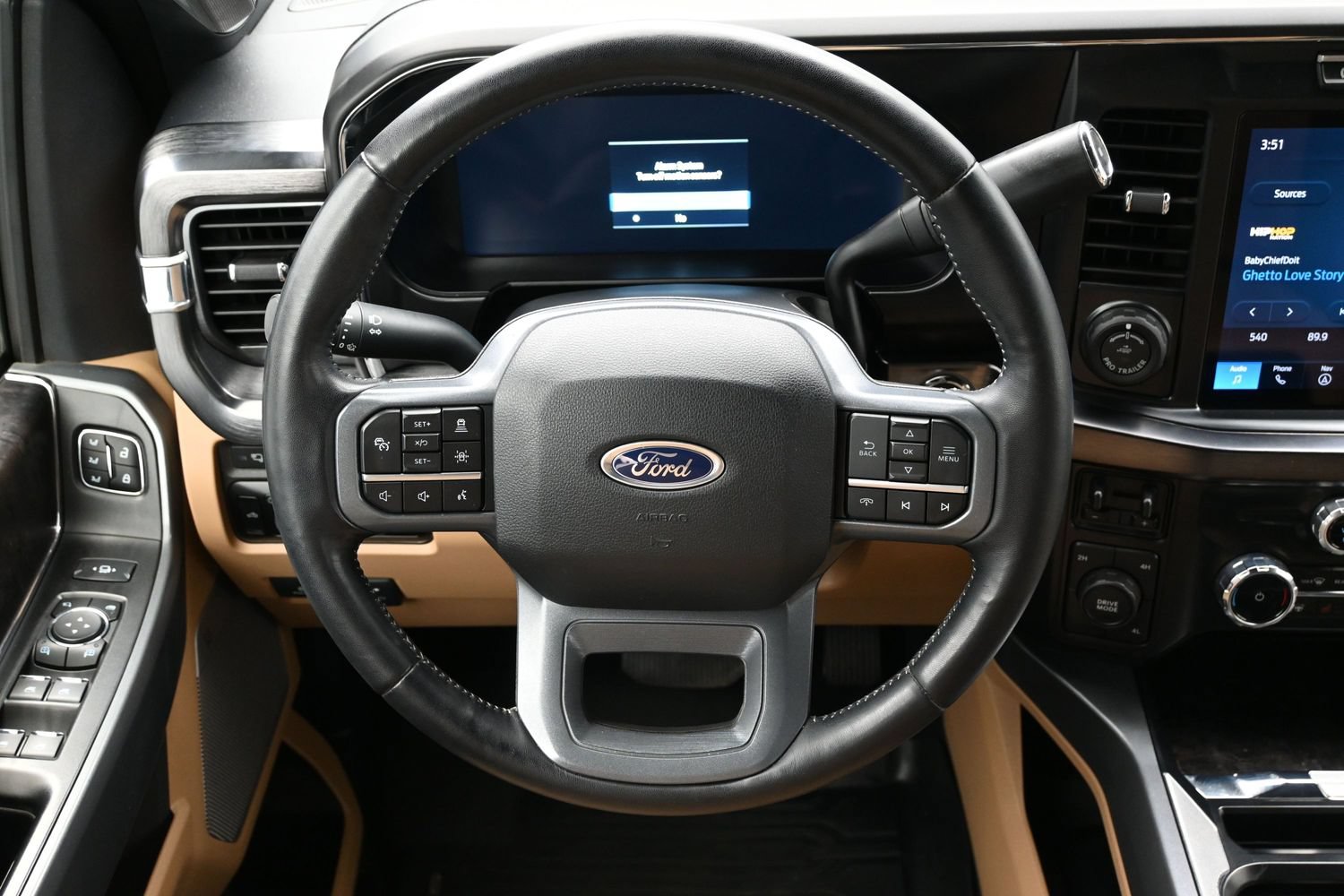 Used 2024 Ford F350 Lariat w/ Lariat Ultimate Package AWD/4WD image 15