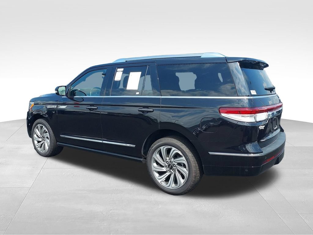 Used 2024 Lincoln Navigator Reserve AWD/4WD video 3
