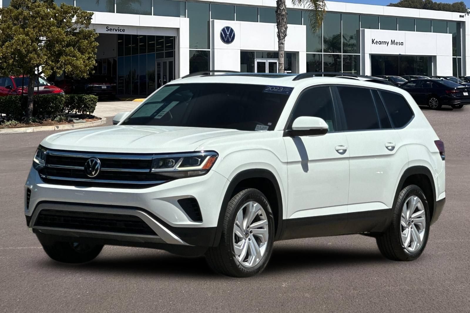 Used 2023 Volkswagen Atlas SE w/ Panoramic Sunroof Package FWD image 8