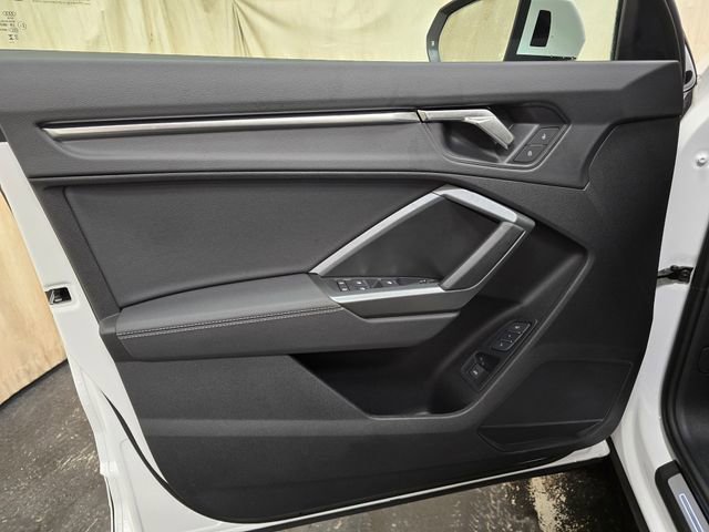 Certified 2025 Audi Q3 2.0T Premium w/ Convenience Package image 13