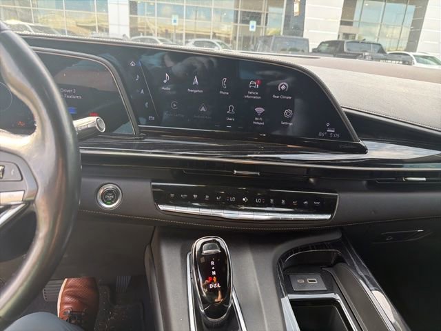 Used 2023 Cadillac Escalade ESV Sport image 8