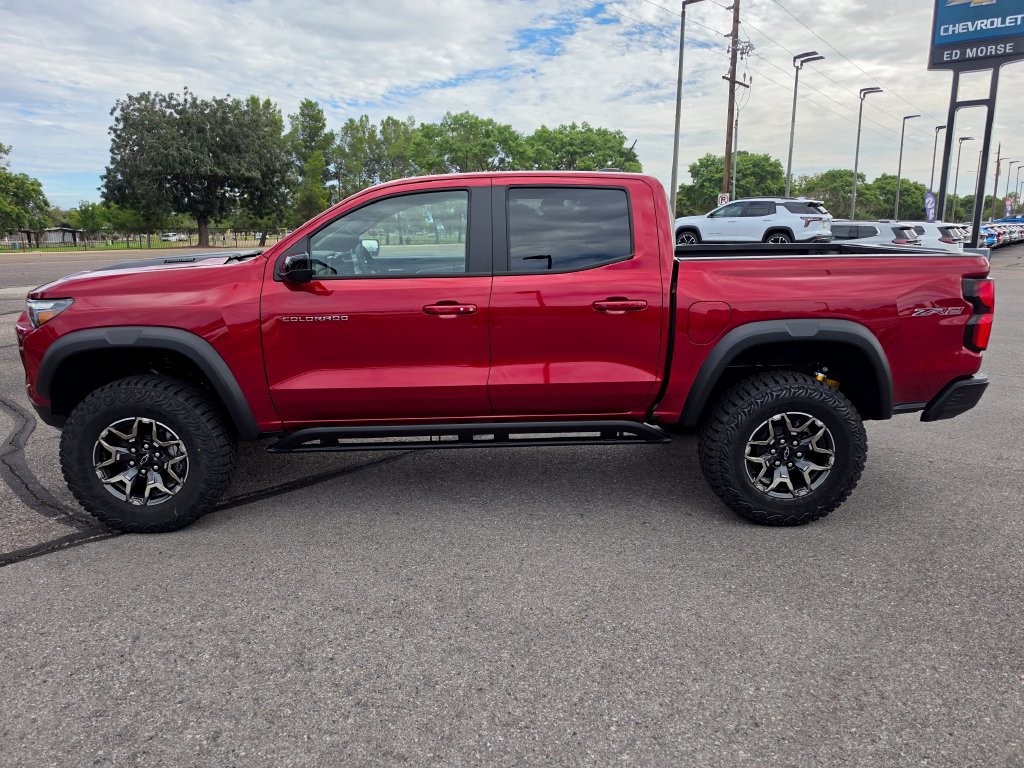 New 2026 Chevrolet Colorado ZR2 w/ Technology Package AWD/4WD image 2