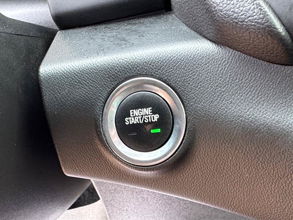 Used 2024 GMC Terrain SLT AWD/4WD image 20