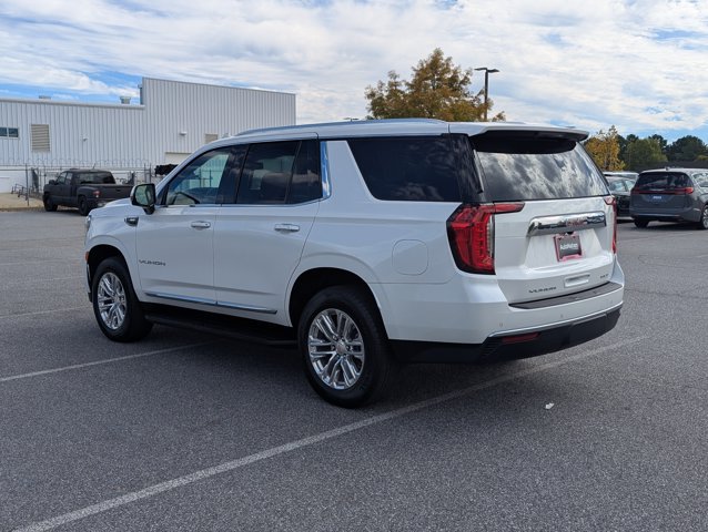 Used 2023 GMC Yukon SLT w/ SLT Premium Package AWD/4WD image 7
