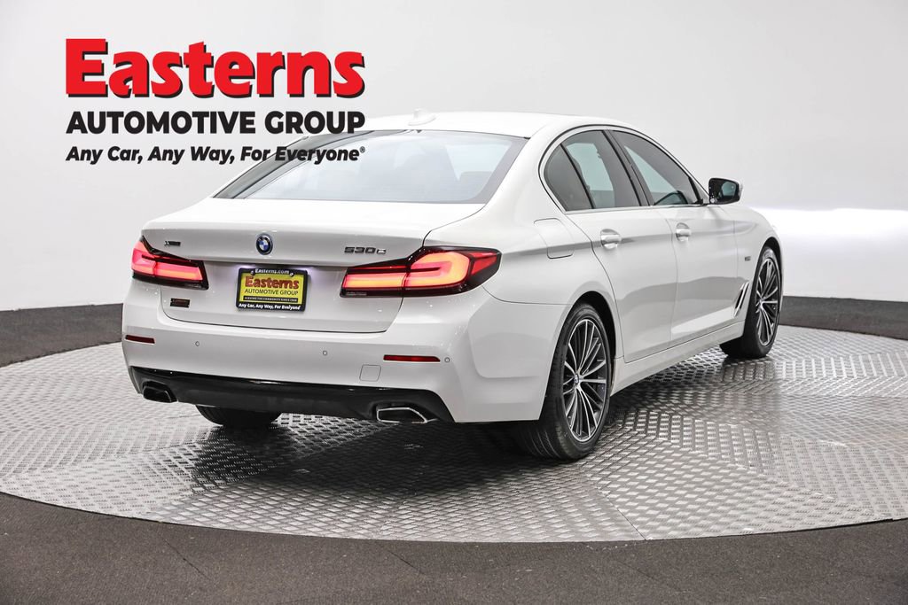 Used 2023 BMW 530e xDrive w/ Convenience Package AWD/4WD image 5