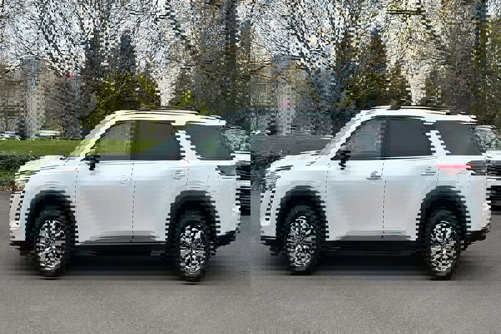 New 2026 Nissan Pathfinder SL image 5