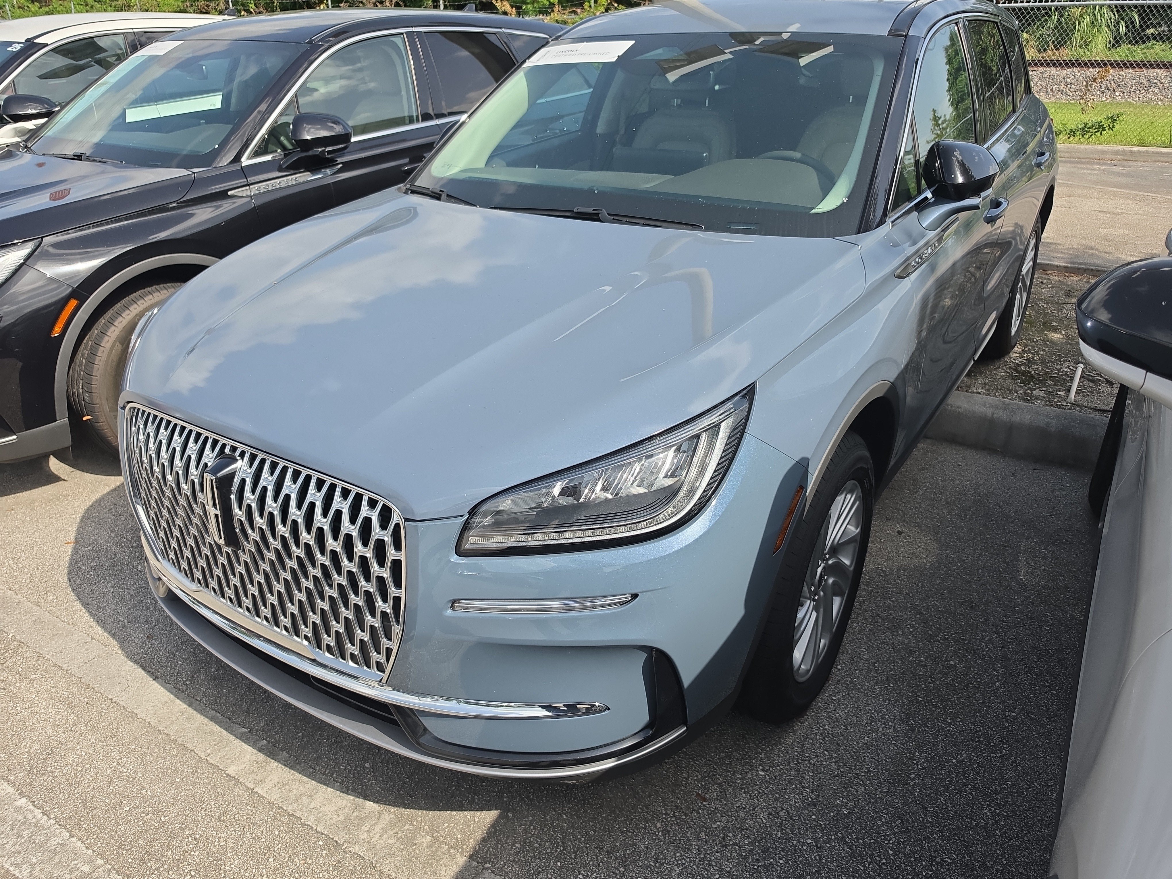 Certified 2024 Lincoln Corsair FWD image 2