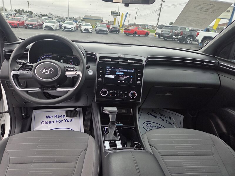 Used 2023 Hyundai Santa Cruz SEL w/ Cargo Package AWD/4WD image 12