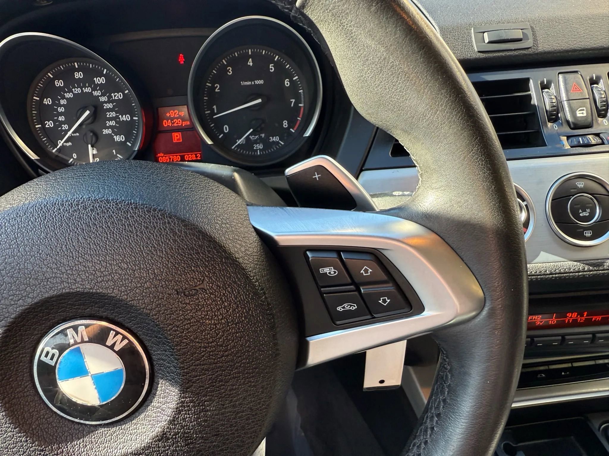 Used 2013 BMW Z4 sDrive28i w/ Sport Pkg image 21