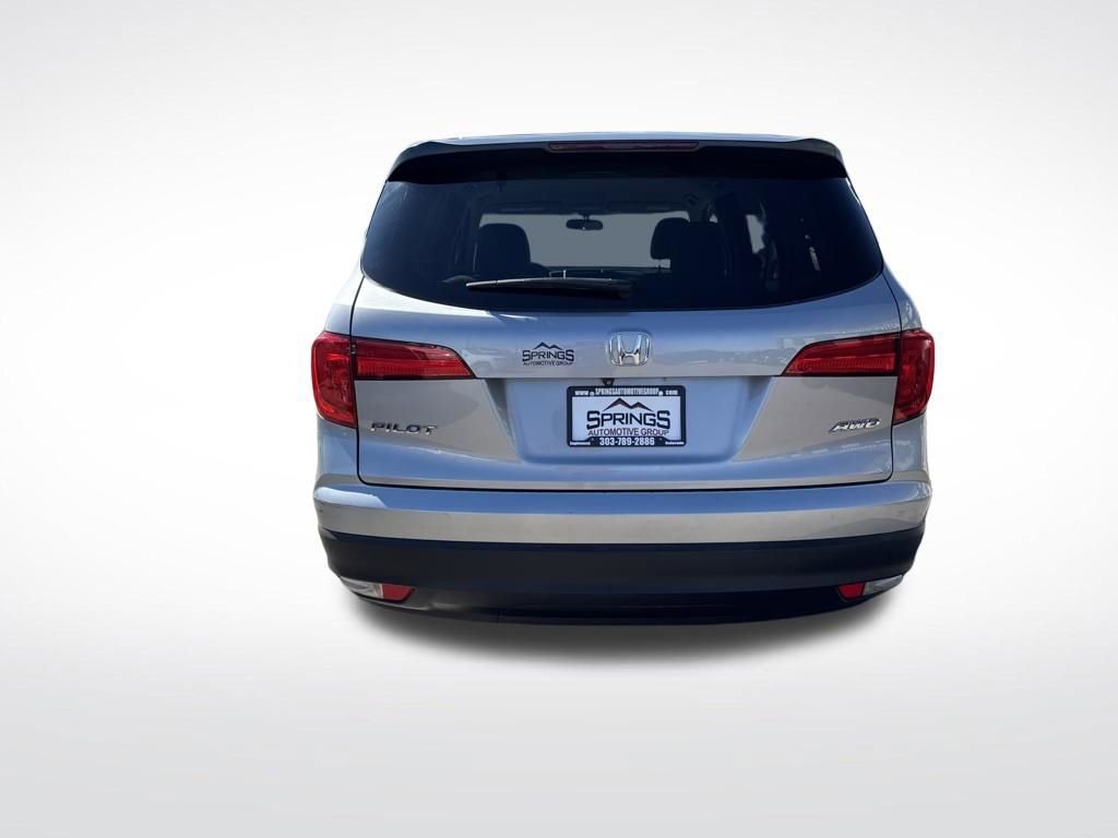 Used 2017 Honda Pilot LX image 4