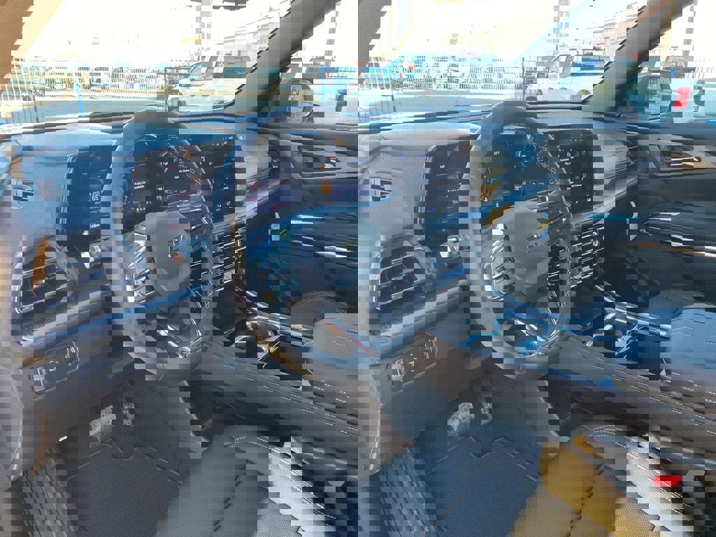 New 2026 Chevrolet Traverse LT w/ Midnight/Sport Edition image 26