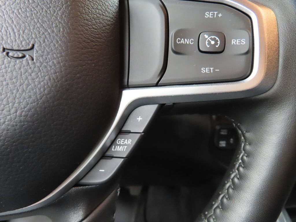 Used 2024 RAM 2500 Big Horn AWD/4WD image 50
