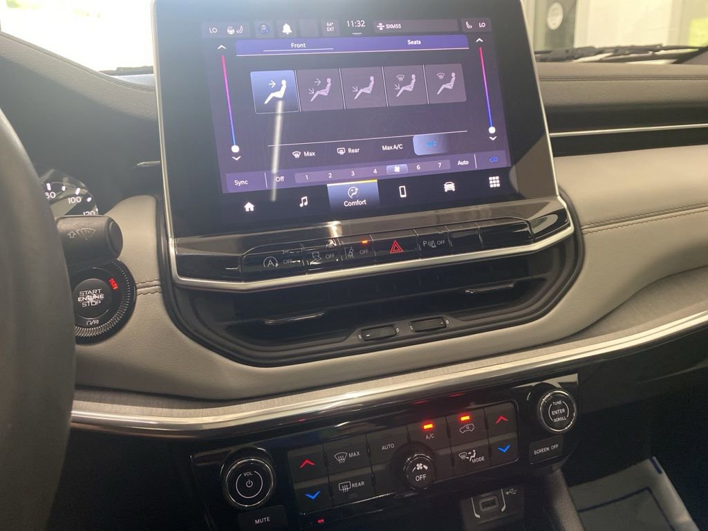 Certified 2023 Jeep Compass Limited w/ Sun and Sound Group image 29