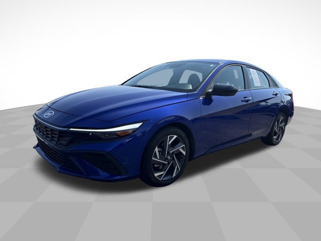 Used 2025 Hyundai Elantra Sport w/ Cargo Package