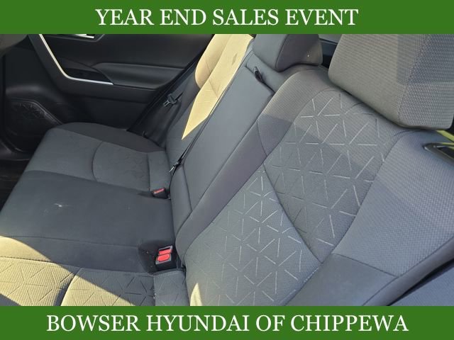 Used 2021 Toyota RAV4 XLE image 10