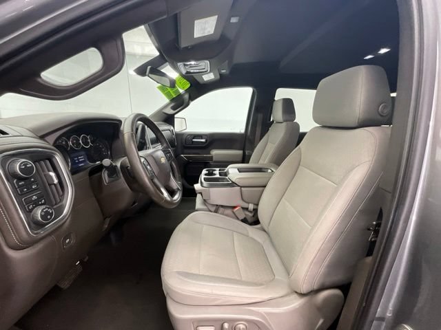 Used 2020 Chevrolet Silverado 1500 LT w/ Convenience Package AWD/4WD image 16