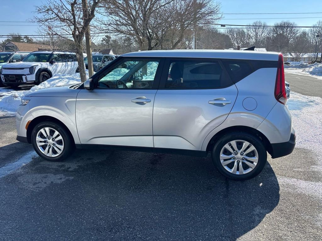 Certified 2021 Kia Soul LX image 6