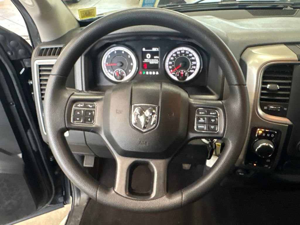 Used 2019 RAM 1500 Classic Warlock AWD/4WD image 7