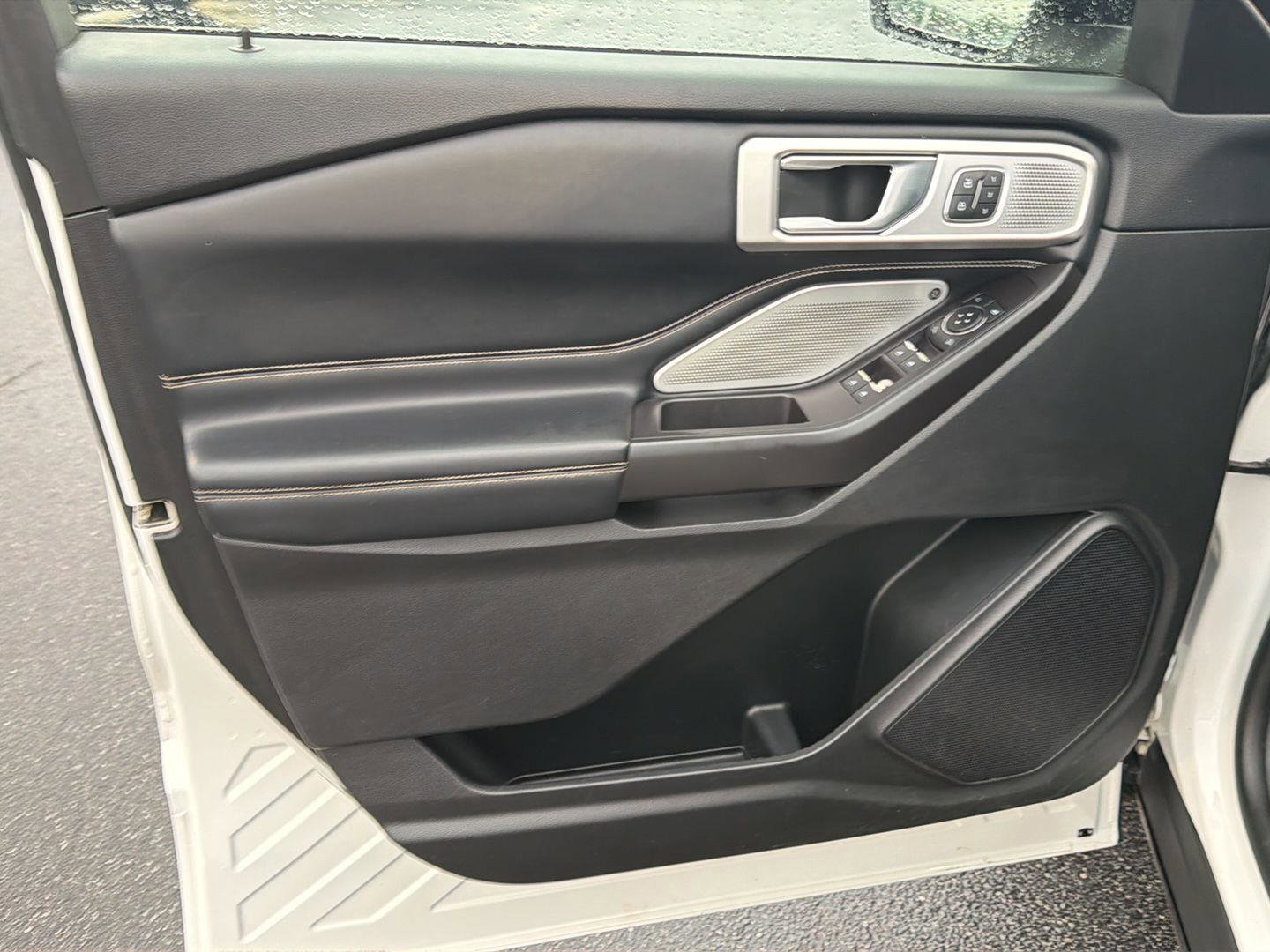 Used 2020 Ford Explorer ST w/ ST Street Pack AWD/4WD image 18