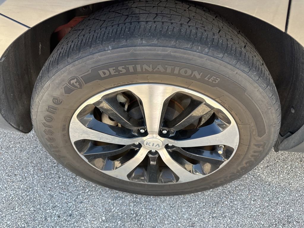 Used 2017 Kia Sorento EX w/ EX Advanced Touring Package image 19