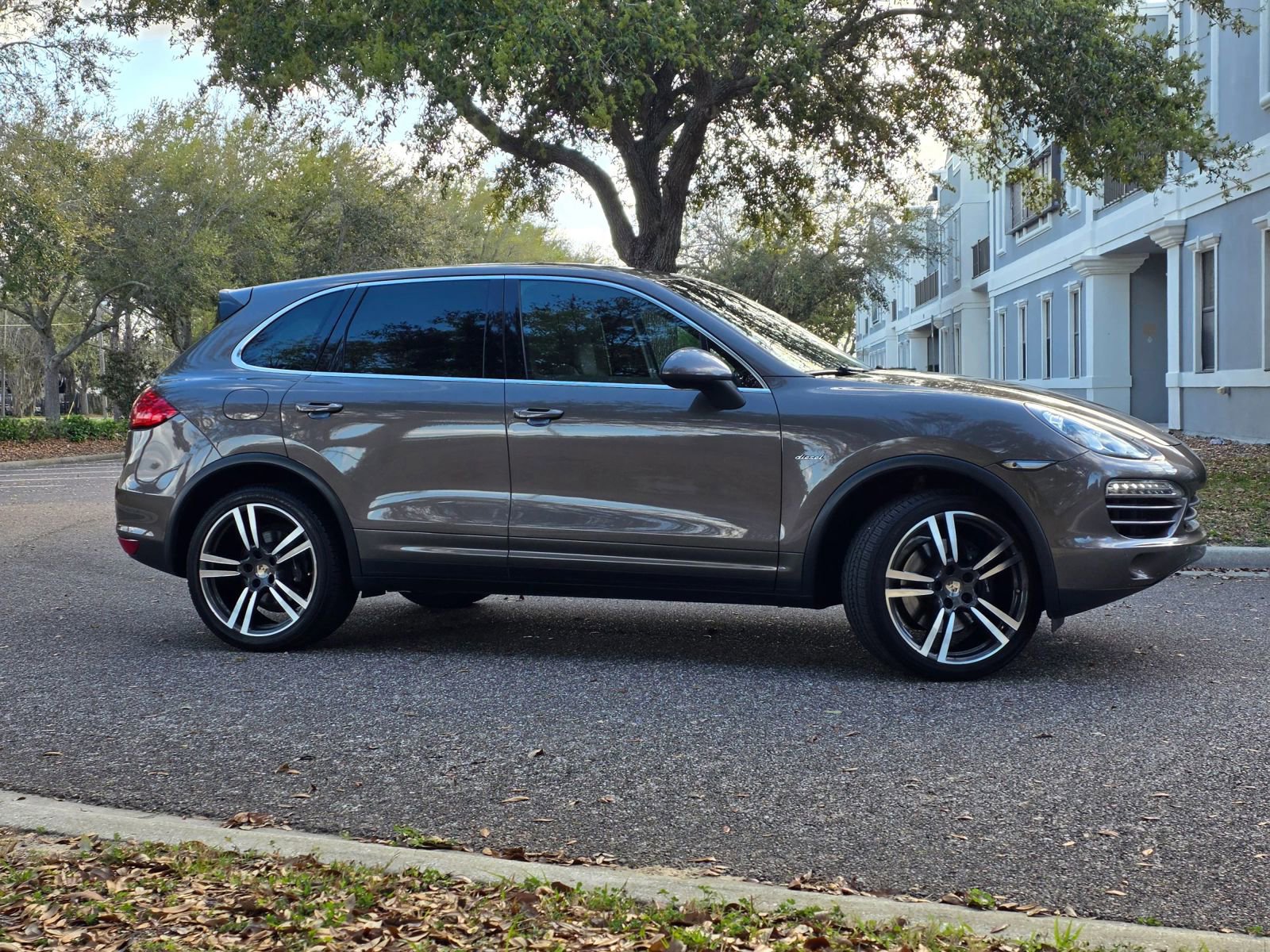 Used 2013 Porsche Cayenne Diesel image 9