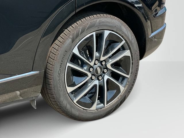 New 2027 Cadillac Optiq Sport w/ LPO, Floor Liner Package AWD/4WD image 17