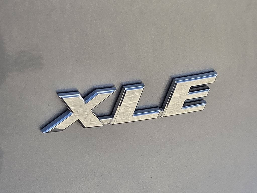 Used 2025 Toyota RAV4 XLE FWD image 11