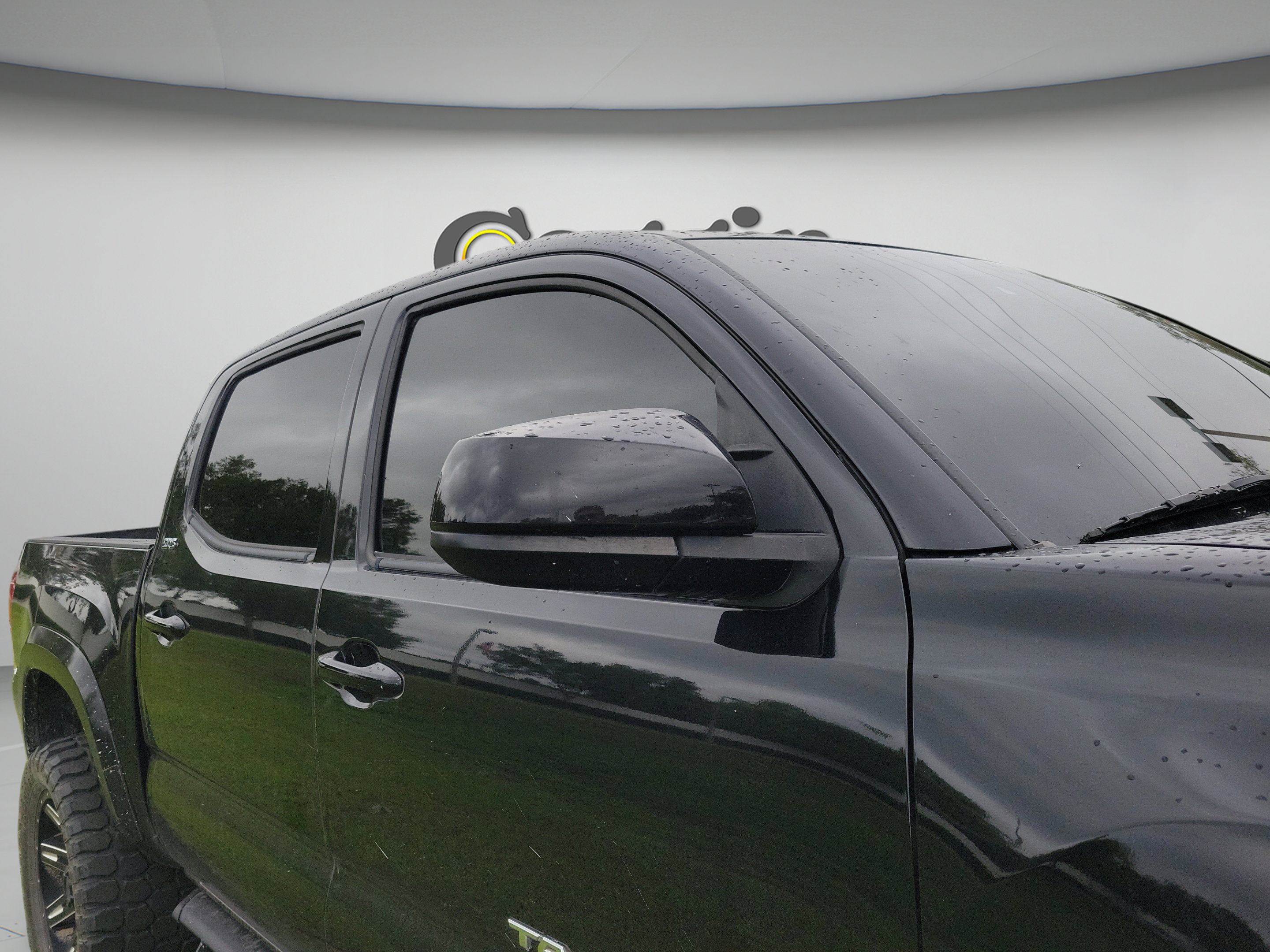 Used 2018 Toyota Tacoma SR5 RWD image 15
