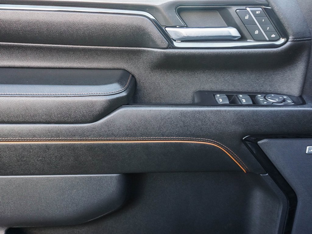 Used 2024 GMC Sierra 2500 AT4 w/ AT4 Premium Plus Package image 19