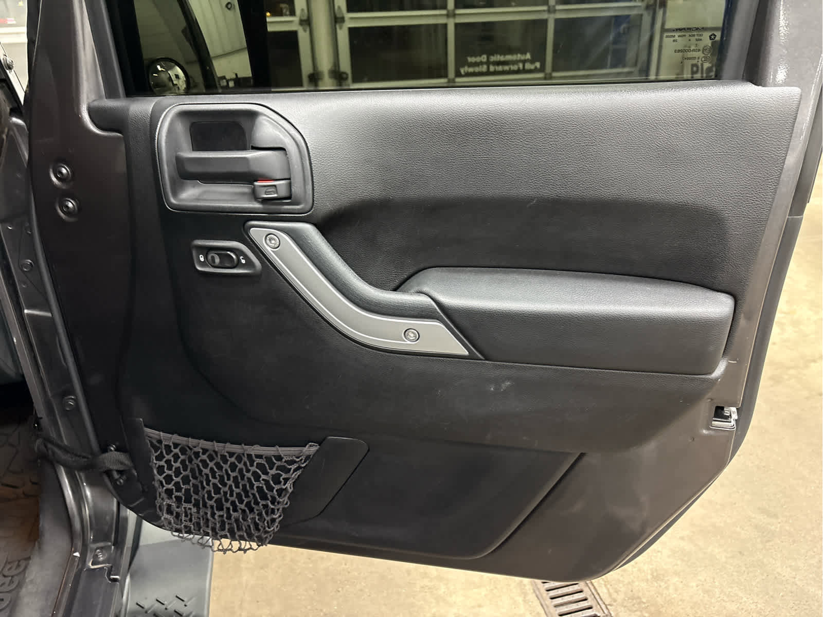 Used 2014 Jeep Wrangler Unlimited Sahara w/ Connectivity Group image 35