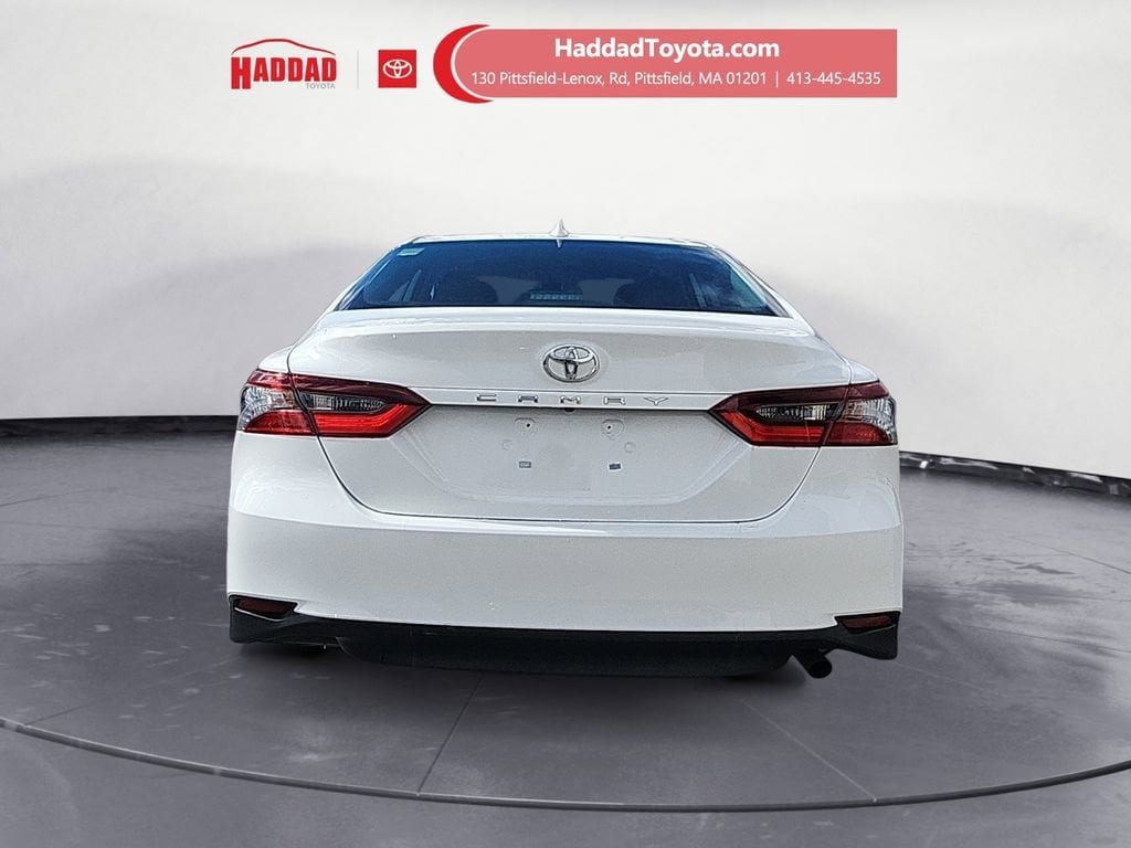 Used 2024 Toyota Camry LE FWD image 4