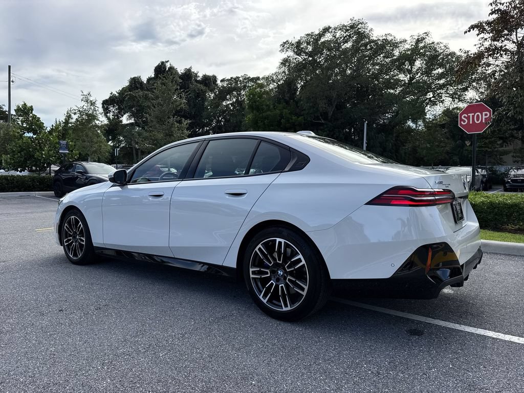 Used 2026 BMW 530i xDrive AWD/4WD image 26