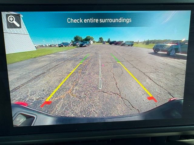 Used 2025 Jeep Gladiator Mojave w/ Convenience Group AWD/4WD image 5