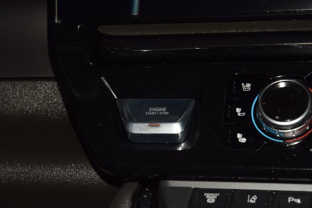 Used 2024 GMC Sierra 2500 AT4 w/ AT4 Preferred Package image 39