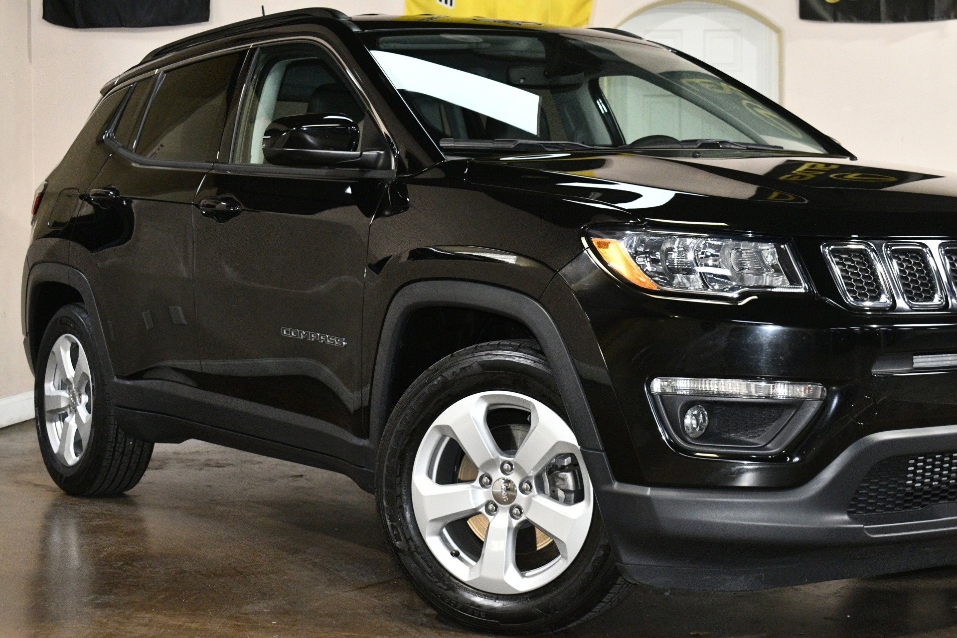 Used 2019 Jeep Compass Latitude w/ Popular Equipment Group image 53