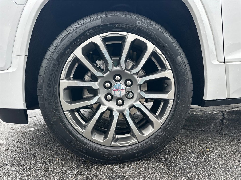 Used 2022 GMC Acadia Denali w/ Denali Ultimate Package image 12