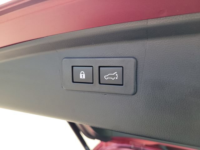 Used 2025 Subaru Outback Limited AWD/4WD image 10