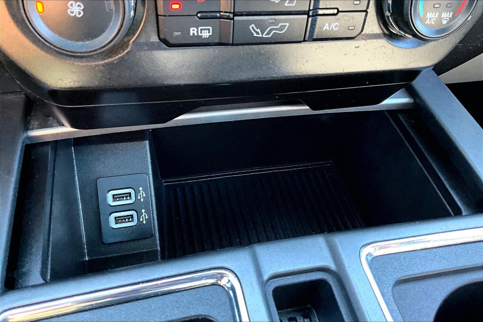 Used 2018 Ford F150 XLT w/ Equipment Group 302A Luxury AWD/4WD image 33