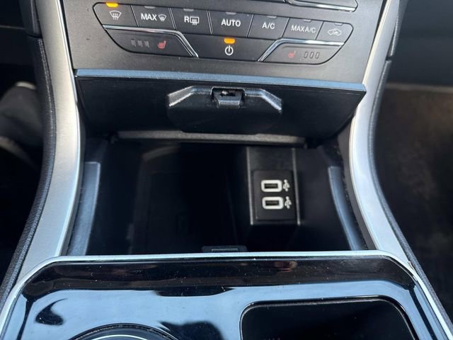 Used 2020 Ford Edge SEL w/ Convenience Package image 28