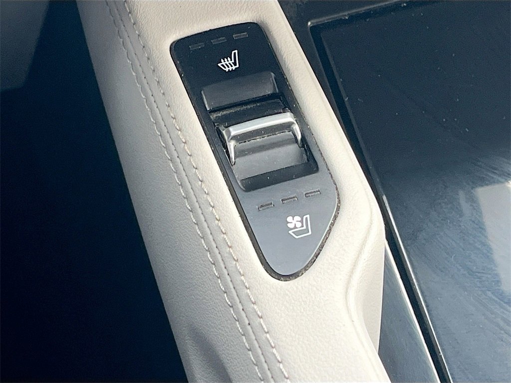 Used 2022 Kia Telluride SX w/ SX Prestige Package image 21