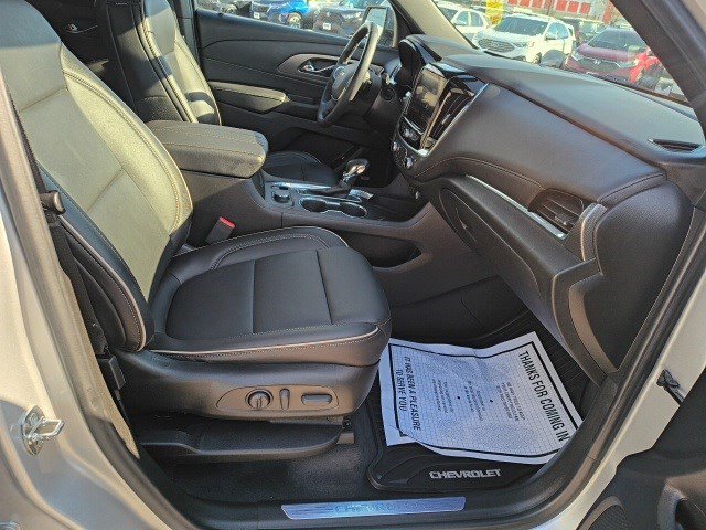 Used 2022 Chevrolet Traverse Premier image 21