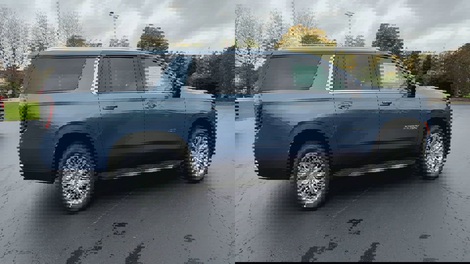 New 2026 Chevrolet Suburban LT w/ Comfort Package image 43