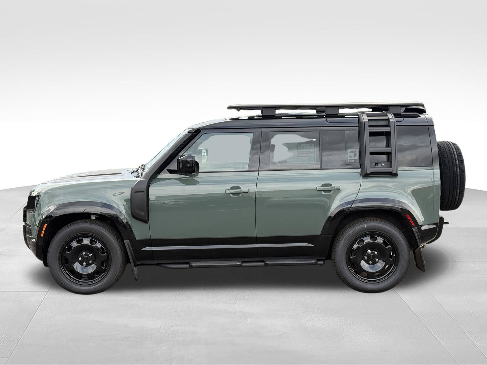 New 2026 Land Rover Defender 110 Trophy Edition AWD/4WD image 2